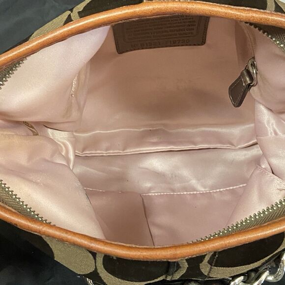 COACH SIGNATURE CHAIN DUFFLE HANDBAG #F19730. - Picture 5 of 11